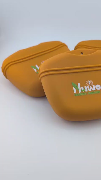 NuWoof Silicone Treat Pouch